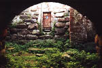 Несмотря на "заметание следов" сохранившаяся в монастыре лагерная дверь